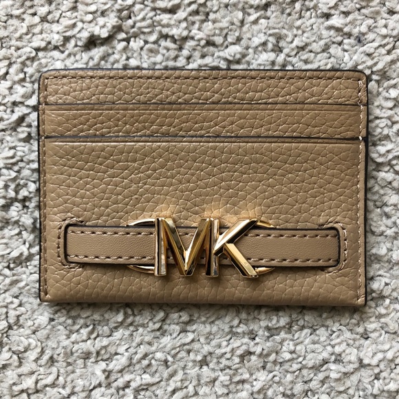 Authentic Michael Kors Card Case.NWOT. - Picture 1 of 2